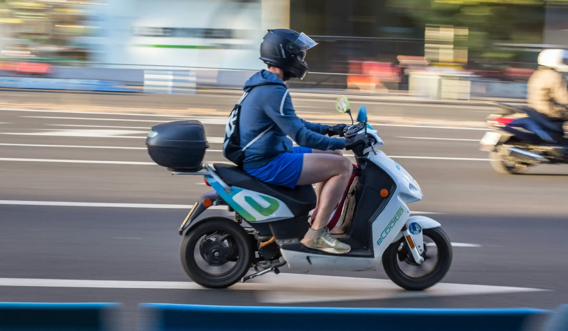 two-and-three-wheelers-3.webp